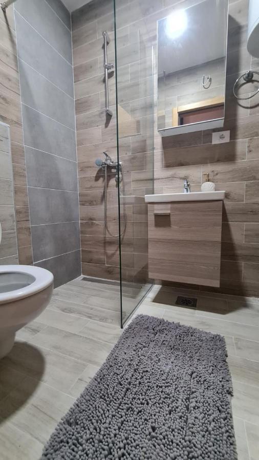 Apartmani Part Divcibare Luaran gambar