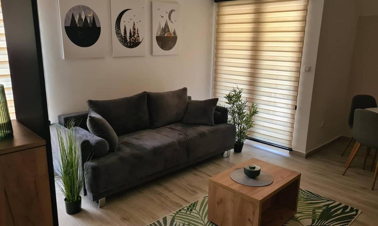 Apartmani Part Divcibare Luaran gambar