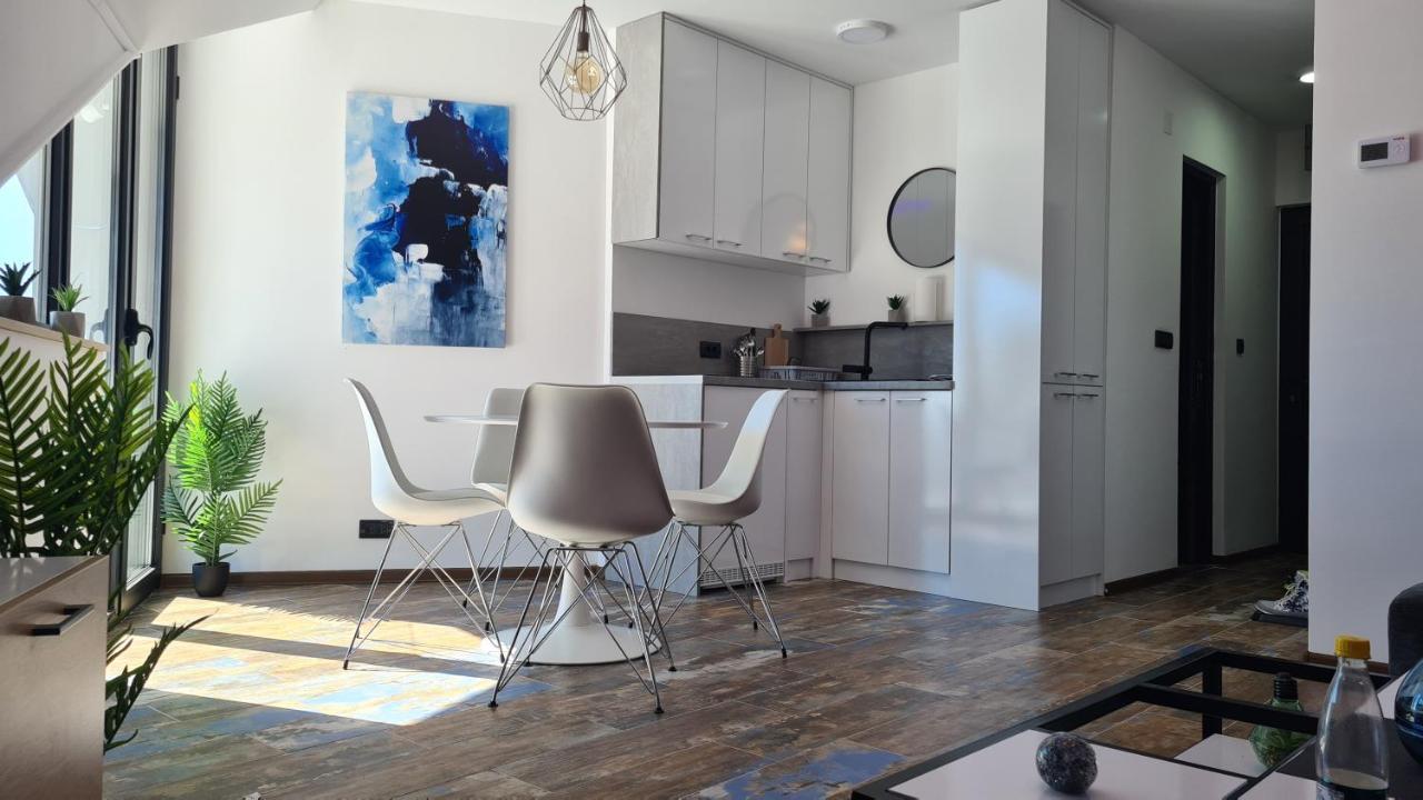 Apartmani Part Divcibare Luaran gambar