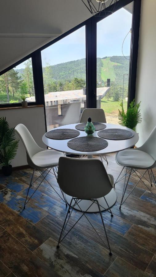 Apartmani Part Divcibare Luaran gambar
