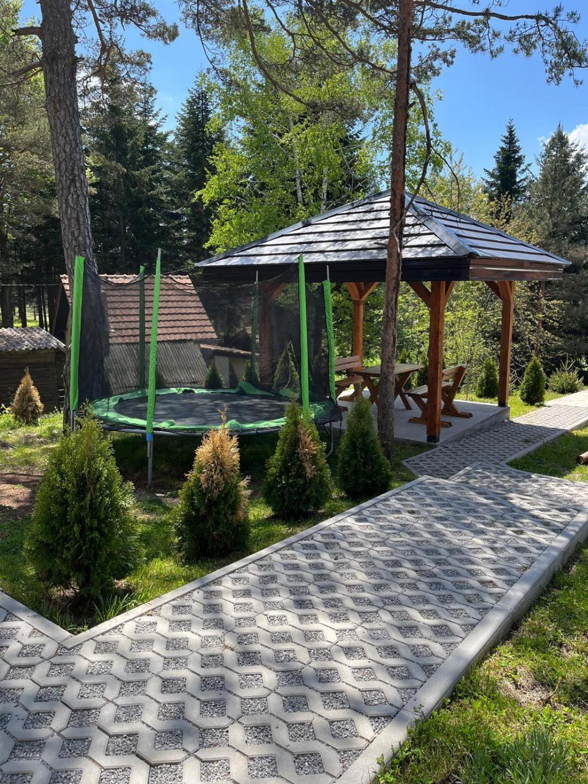 Apartmani Part Divcibare Luaran gambar